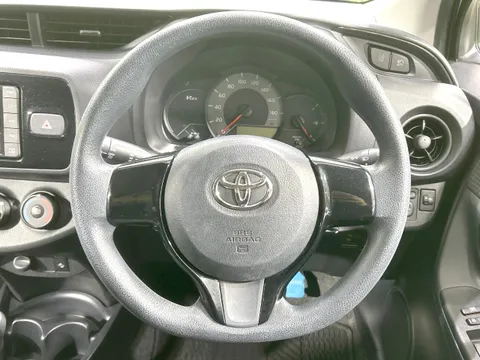 Toyota Yaris (Vitz)