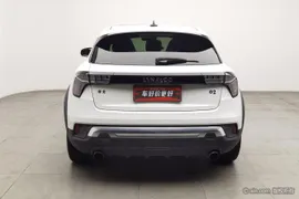 Lynk & Co 02