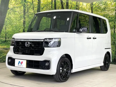Honda N-BOX Custom