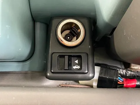 Nissan Pao