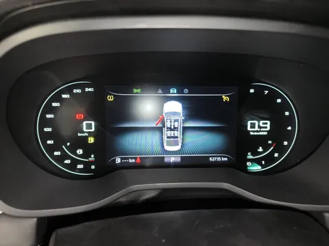 Roewe i5