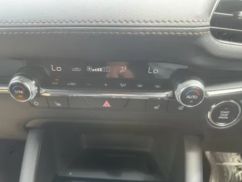 Mazda MAZDA3 Fastback