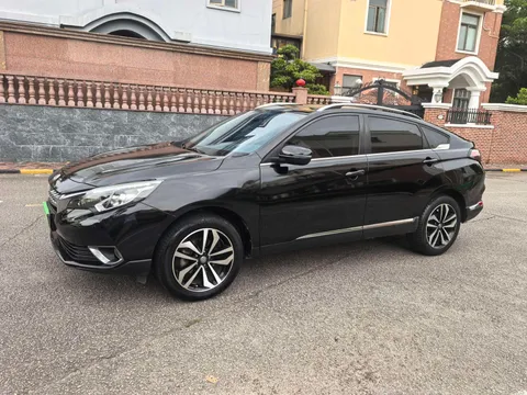 Venucia T90