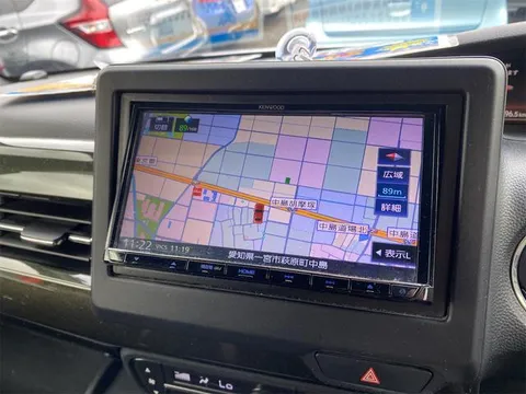 Honda N-BOX Custom