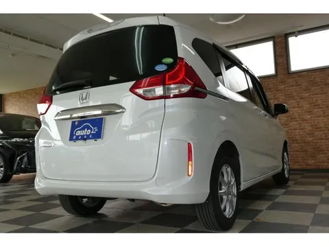 Honda Freed Plus