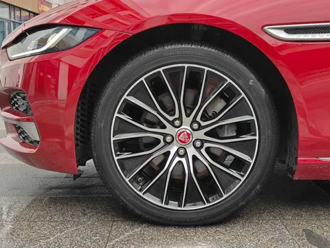 Jaguar XEL