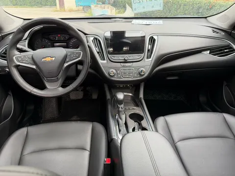 Chevrolet Malibu XL