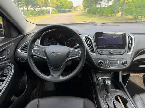 Chevrolet Malibu XL