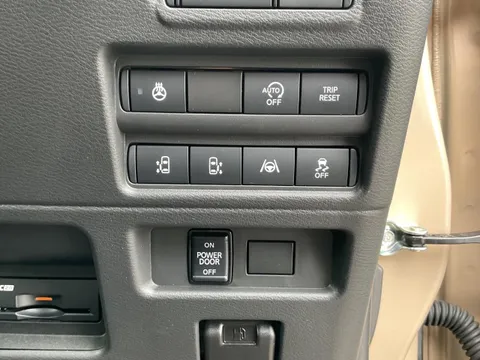 Mitsubishi Delica Mini