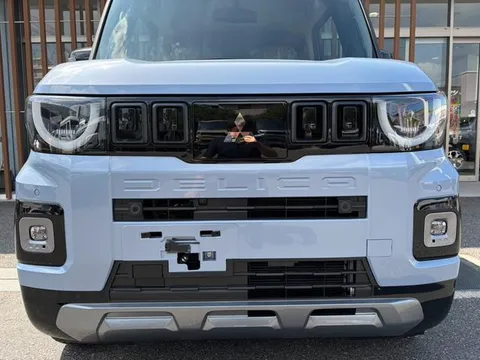 Mitsubishi Delica Mini