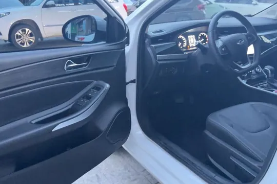 Chery Arrizo 5