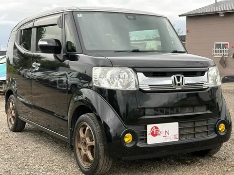 Honda N-BOX Slash