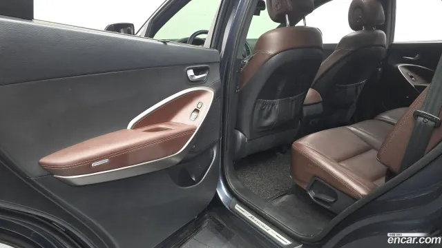 Hyundai Grand Santa Fe (Maxcruz)