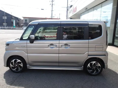 Suzuki Spacia Custom