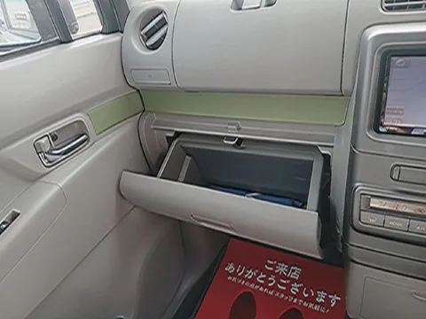 Toyota Pixis Space
