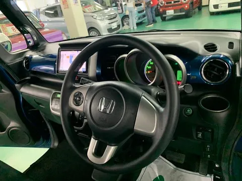 Honda N-BOX Plus
