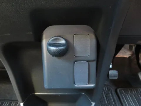 Toyota Pixis Mega