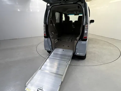 Honda N-BOX Plus