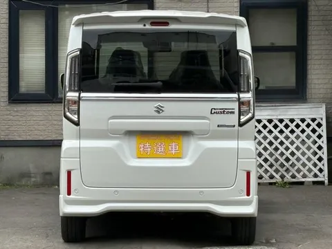 Suzuki Spacia Custom