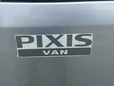 Toyota Pixis Van