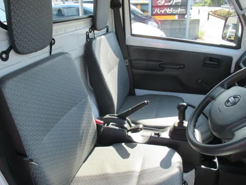 Nissan Clipper Truck