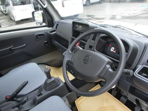 Nissan Clipper Truck