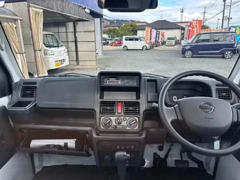 Nissan Clipper Truck
