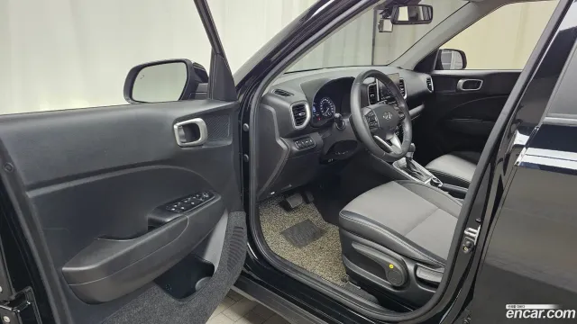 Hyundai Venue