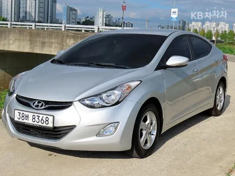 Hyundai Elantra (Avante)