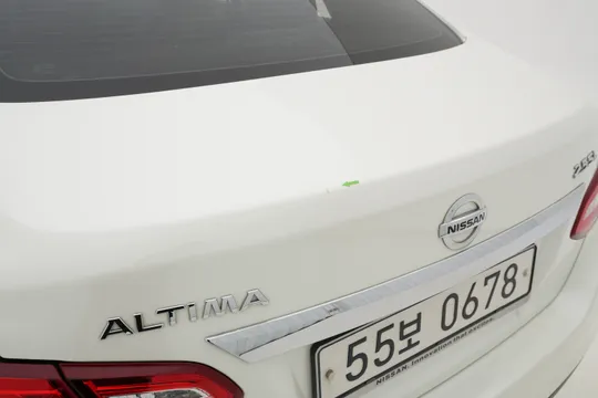 Nissan Altima