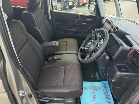 Suzuki Spacia Custom