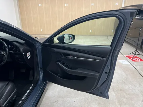 Mazda MAZDA3 Fastback
