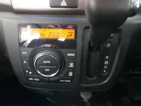 Suzuki Spacia Custom Z