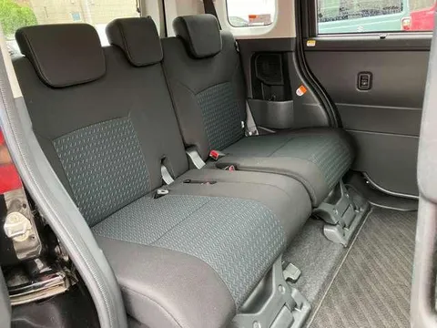 Subaru Justy Minivan