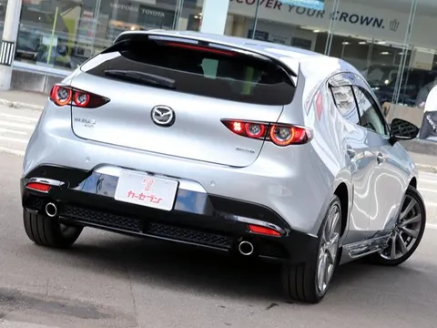 Mazda MAZDA3 Fastback