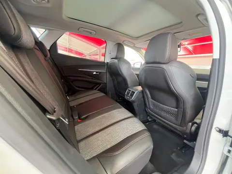 Peugeot 4008