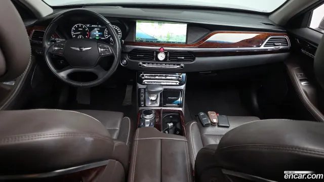 Genesis G90 (EQ900)
