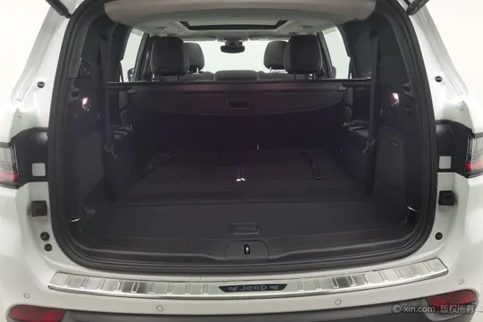 Jeep Grand Commander