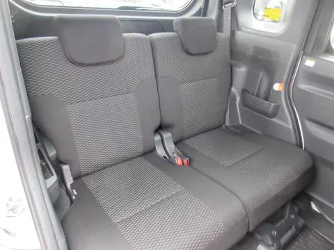 Toyota Pixis Mega