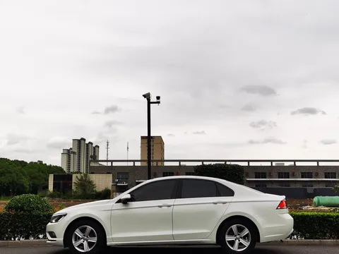 Volkswagen Lamando