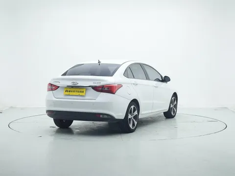 Chery Arrizo 5