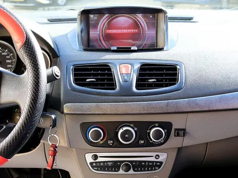 Renault SM3