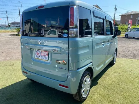 Suzuki Spacia