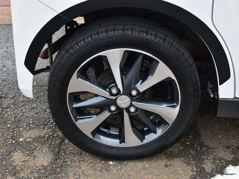Mitsubishi eK X Space