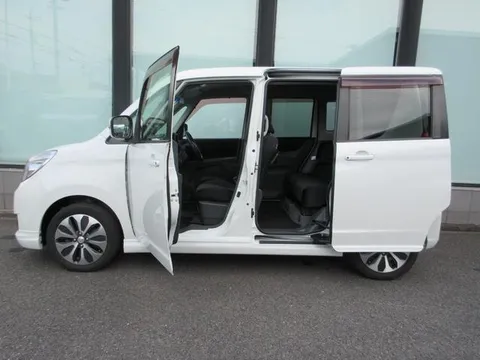 Mitsubishi Delica D:2