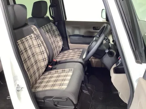 Honda N-BOX Joy