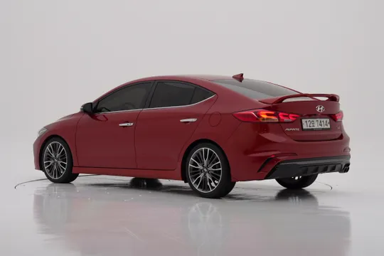 Hyundai Elantra (Avante)