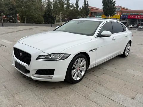 Jaguar XFL