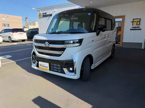 Suzuki Spacia Custom