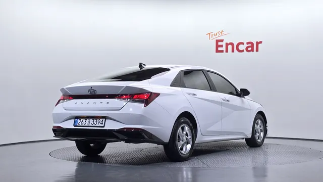Hyundai Elantra (Avante)